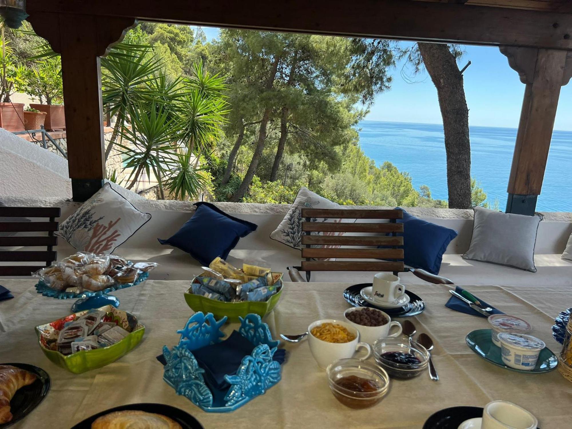 Villa Nsm Carlotta & Guarda Che Mare Con Piscine Vista Mare *