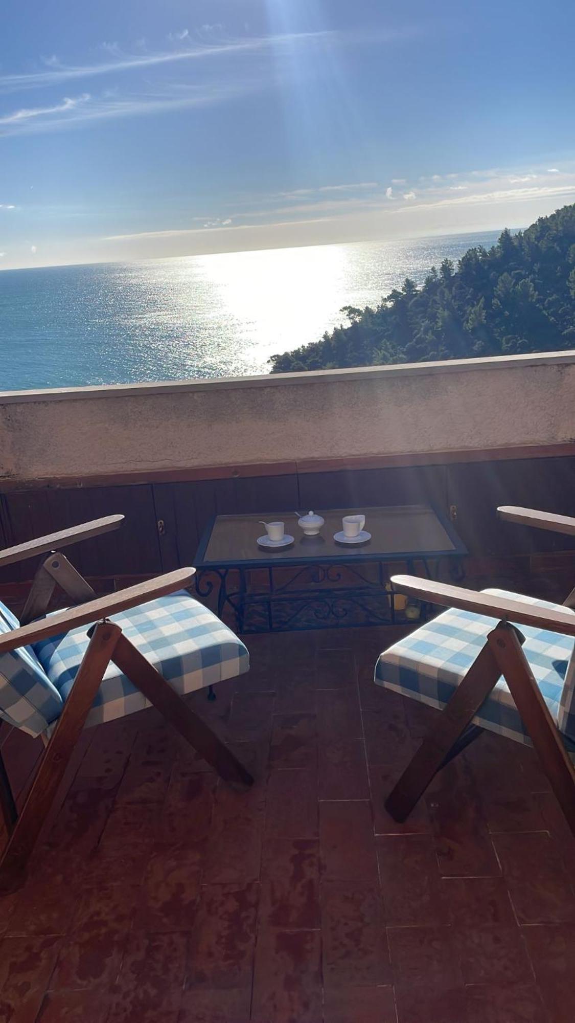 Nsm Carlotta & Guarda Che Mare Con Piscine Vista Mare Pugnochiuso